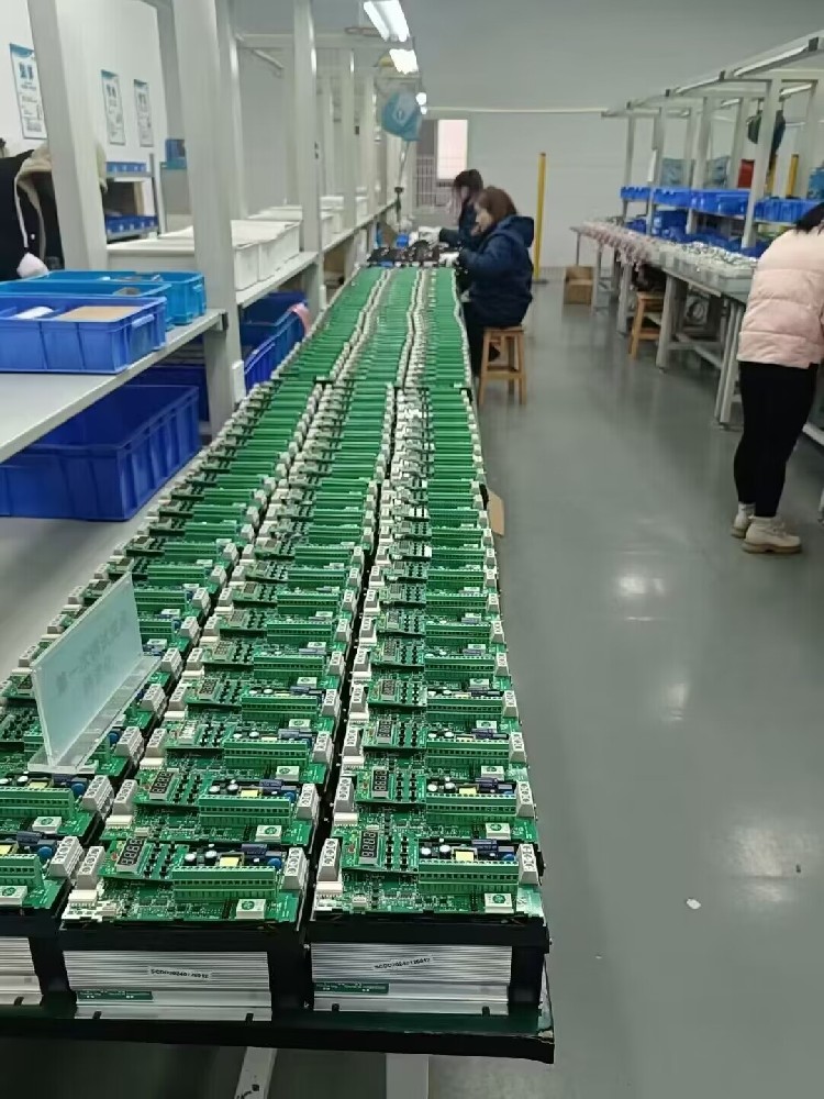 电力调解器在运行时最大电流逐步降低是为什么？？？？？？？？