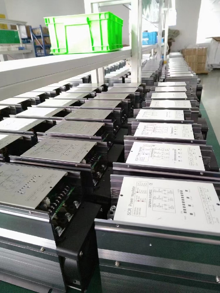 电力调解器的主要作用是什么？？？？？？？