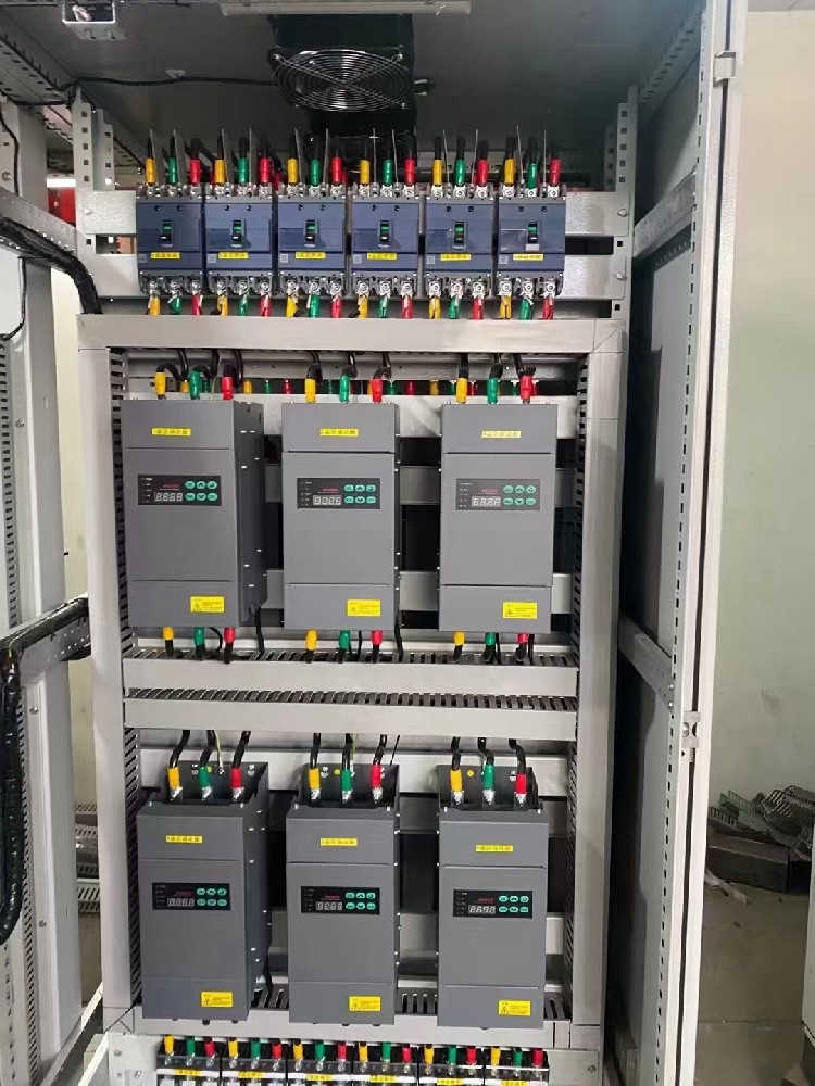 电力调解器能够遭受的最大过载电流是几多？？？？？？？？过载；；；；；；；；さ拇シ⒒剖窃跹？？？？？？？？