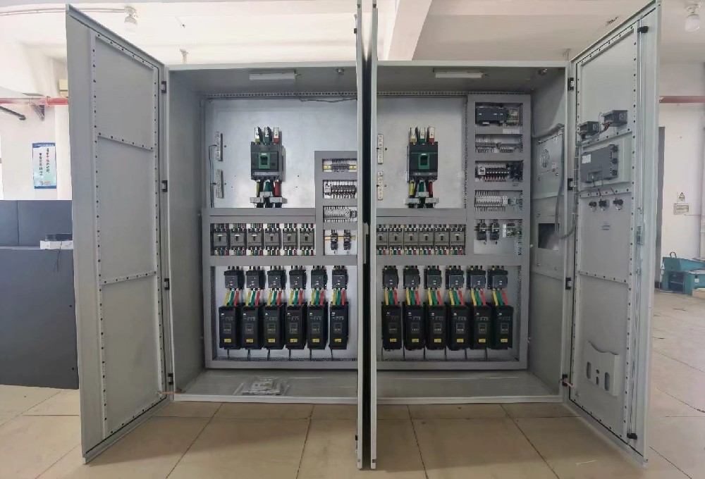 不小心将电力调解器的外壳损坏，，，，，，，自行替换外壳会不会影响装备的防护品级和正常使用？？？？？