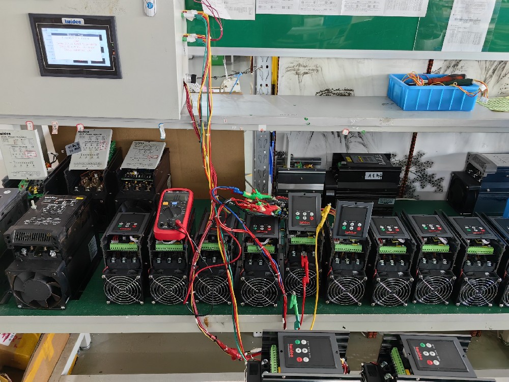 当电力调解器需要频仍切换事情模式时，，，，，，，响应时间过长影响生产效率，，，，，，，怎样优化设置来加速切换速率？？？？？